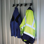 Schnellbaucontainer Gerätehalter Schnellbaucontainer Kleiderhakenleiste